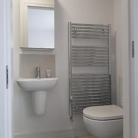 Privatunterkunft Barnoaks With Ensuite Bathroom -