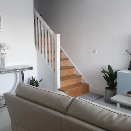 Δωμάτια σε οικογενειακή κατοικία Private Ensuite Bathroom At Barnoaks House Δουβλίνο