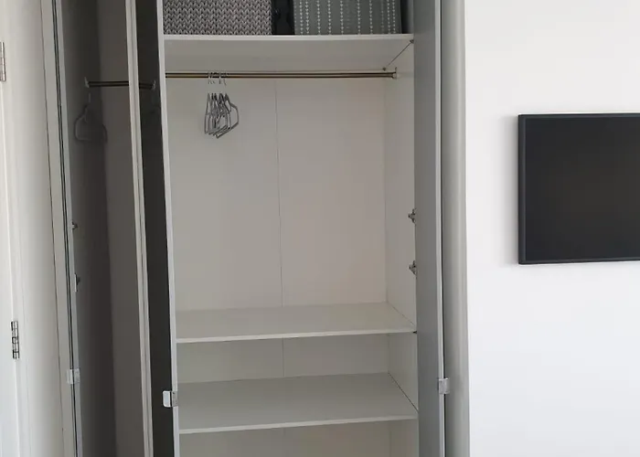 Проживание в семье Private Ensuite Bathroom At Barnoaks House Дублин