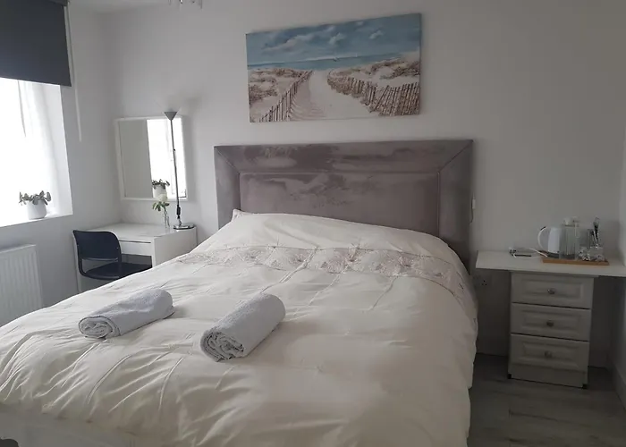 Private Ensuite Bathroom At Barnoaks House Дублин