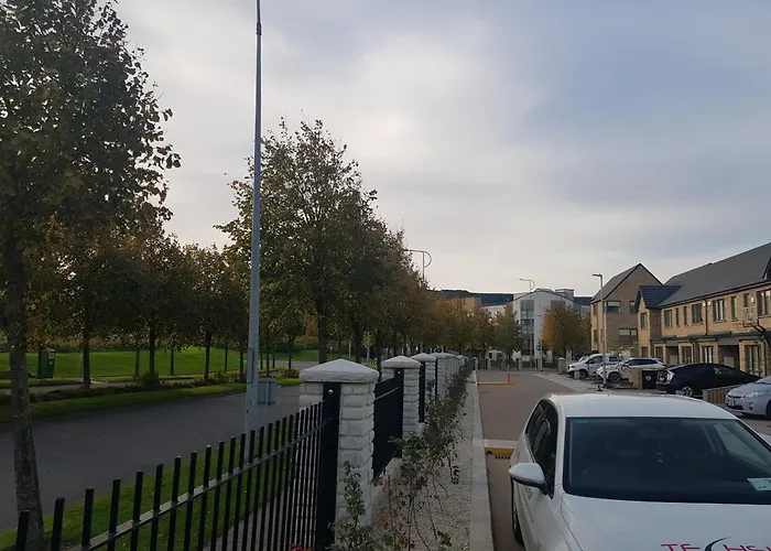 Проживание в семье Private Ensuite Bathroom At Barnoaks House Дублин