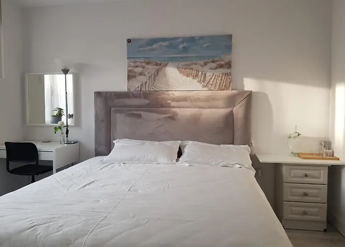 Private Ensuite Bathroom At Barnoaks House Dublin